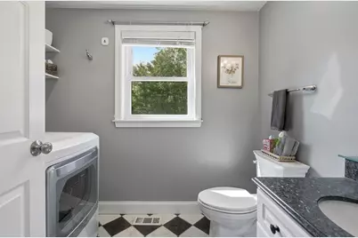 17 Donmac Drive, Derry, NH 03038 - Photo 13