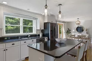 17 Donmac Dr, Derry, NH 03038 - Photo 9