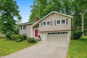 15 Harding Rd, Portsmouth, NH 03801 - Photo 1