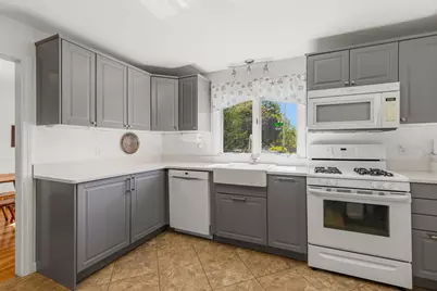 13 Wingate Street, Hampton, NH 03842 - Photo 7