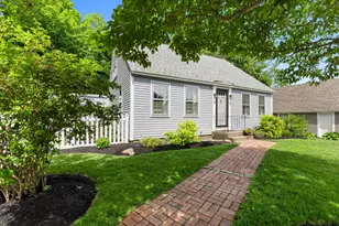 9 Comings Ct, Exeter, NH 03833 - Photo 1