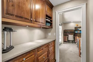 56 Oak Dr, Bedford, NH 03110 - Photo 33