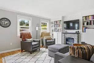 7 Wilmington St, Nashua, NH 03062 - Photo 3