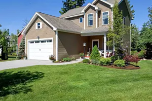 25 Redwood Way, Manchester, NH 03102 - Photo 1