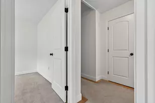 75 McDuffie St, Manchester, NH 03102 - Photo 45