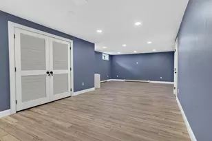 75 McDuffie St, Manchester, NH 03102 - Photo 23