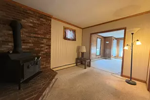 11 Foster Ave, Manchester, NH 03103 - Photo 9