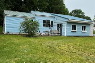 34 Ponderosa Ave, Nashua, NH 03062 - Photo 1