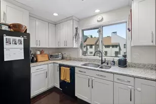 65 Victoria St, Manchester, NH 03104 - Photo 13