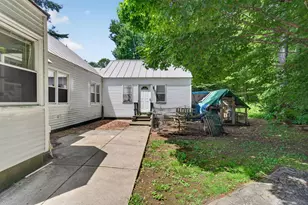 560 Sunapee St, Newport, NH 03773 - Photo 13