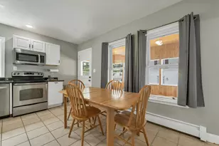 41 Dixon St, Laconia, NH 03246 - Photo 5