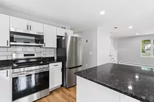 22 Farm Ln, Seabrook, NH 03874 - Photo 15