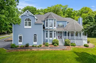 3 Rainbow Dr, Nashua, NH 03062 - Photo 1