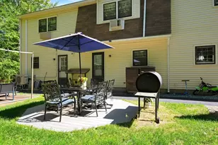 94 Golfview Dr, Manchester, NH 03102 - Photo 3