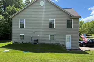 7 Maplevale Rd, East Kingston, NH 03827 - Photo 5