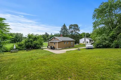 110 Robinson Street, Manchester, NH 03104 - Photo 23