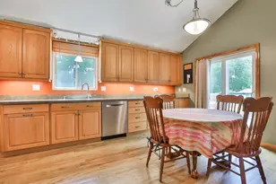 3 Friar Tuck Ct, Merrimack, NH 03054 - Photo 9