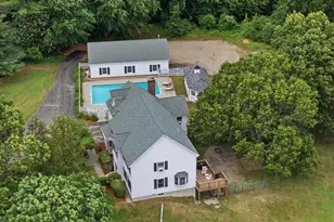 66A Merrimack Rd, Amherst, NH 03031 - Photo 3