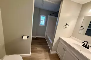 8 S Emperor Dr, Concord, NH 03303 - Photo 9