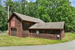 10 Shaws Ln, Dover, NH 03820 - Photo 5