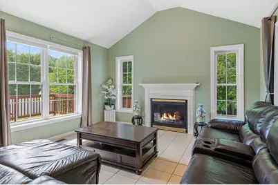 27 Susannahs Crossing, Dover, NH 03820 - Photo 13
