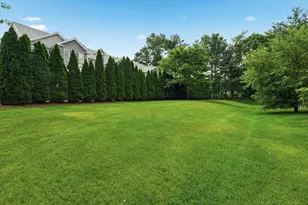 3 Georgetown Dr, Nashua, NH 03063 - Photo 3
