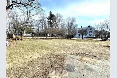 31-33 Howard Street, Laconia, NH 03246 - Photo 5
