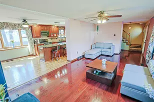 21 Clearview Dr, Nashua, NH 03062 - Photo 3