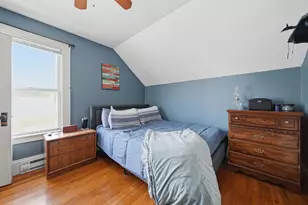 11 Pershing St, Manchester, NH 03102 - Photo 11