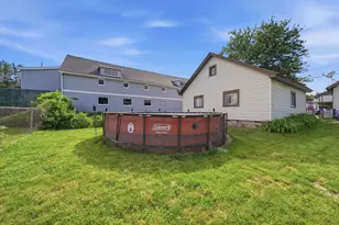 11 Pershing St, Manchester, NH 03102 - Photo 19