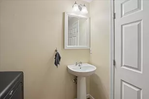 319 Windham Rd, Pelham, NH 03076 - Photo 27