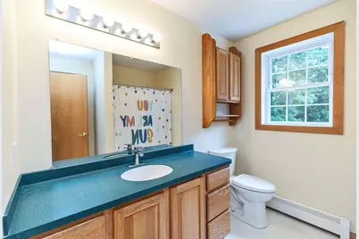 64 Seasons Lane, Londonderry, NH 03053 - Photo 35