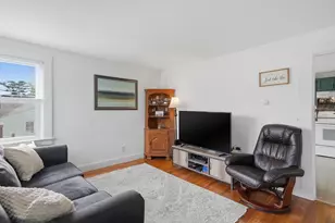 40 McGuigan Ave, Manchester, NH 03103 - Photo 5