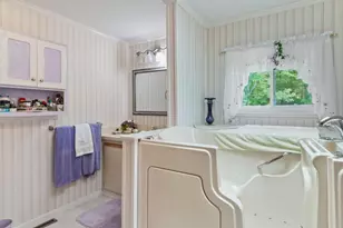 10 Aberdeen Dr, Stratham, NH 03885 - Photo 19