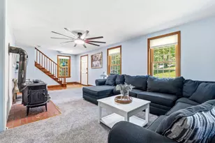 15 Oxbow Ln, Derry, NH 03038 - Photo 5