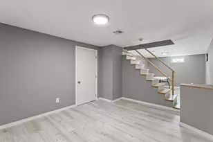 109 Purchase St, Manchester, NH 03103 - Photo 47