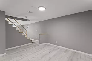 109 Purchase St, Manchester, NH 03103 - Photo 39