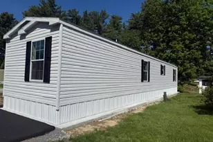 13 Noble Pl, Londonderry, NH 03053 - Photo 3