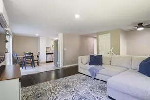 8 Diana Rd, Derry, NH 03038 - Photo 5