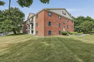 1 Bristol Ct, Derry, NH 03038 - Photo 3