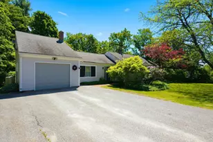 221 School St, Tilton, NH 03276 - Photo 3