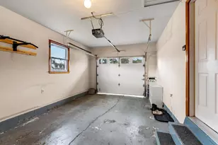 21 Hayden St, Nashua, NH 03060 - Photo 39