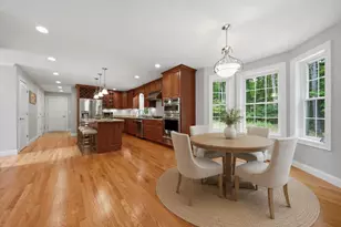 24 Piper Ln, Pelham, NH 03076 - Photo 5