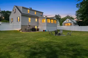 103 Broadway Ave, Manchester, NH 03104 - Photo 7