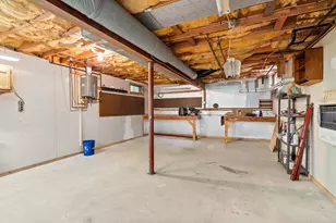 112 Pond View Rd, Weare, NH 03281 - Photo 39