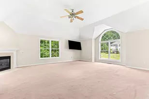 105 Wyndridge Cir, Pelham, NH 03076 - Photo 25