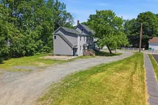 35 South St, Claremont, NH 03743 - Photo 9