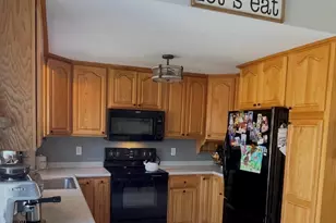 29 Sherburne St, Manchester, NH 03104 - Photo 5