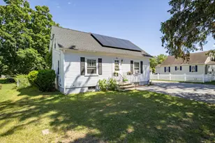 352 High St, Somersworth, NH 03878 - Photo 1