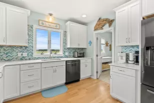 527 Ocean Blvd, Hampton, NH 03842 - Photo 15